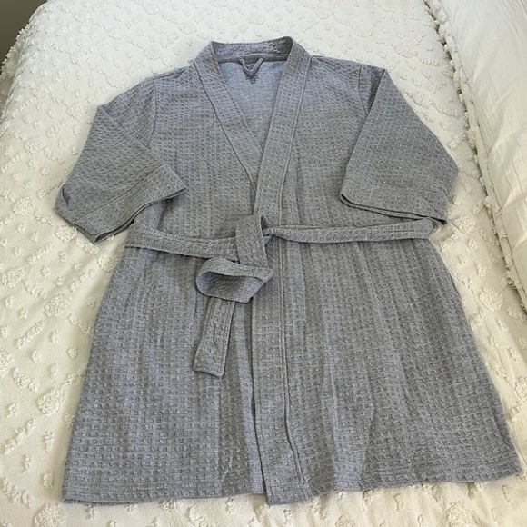Croft & Barrow Gray Robe - Picture 2 of 6